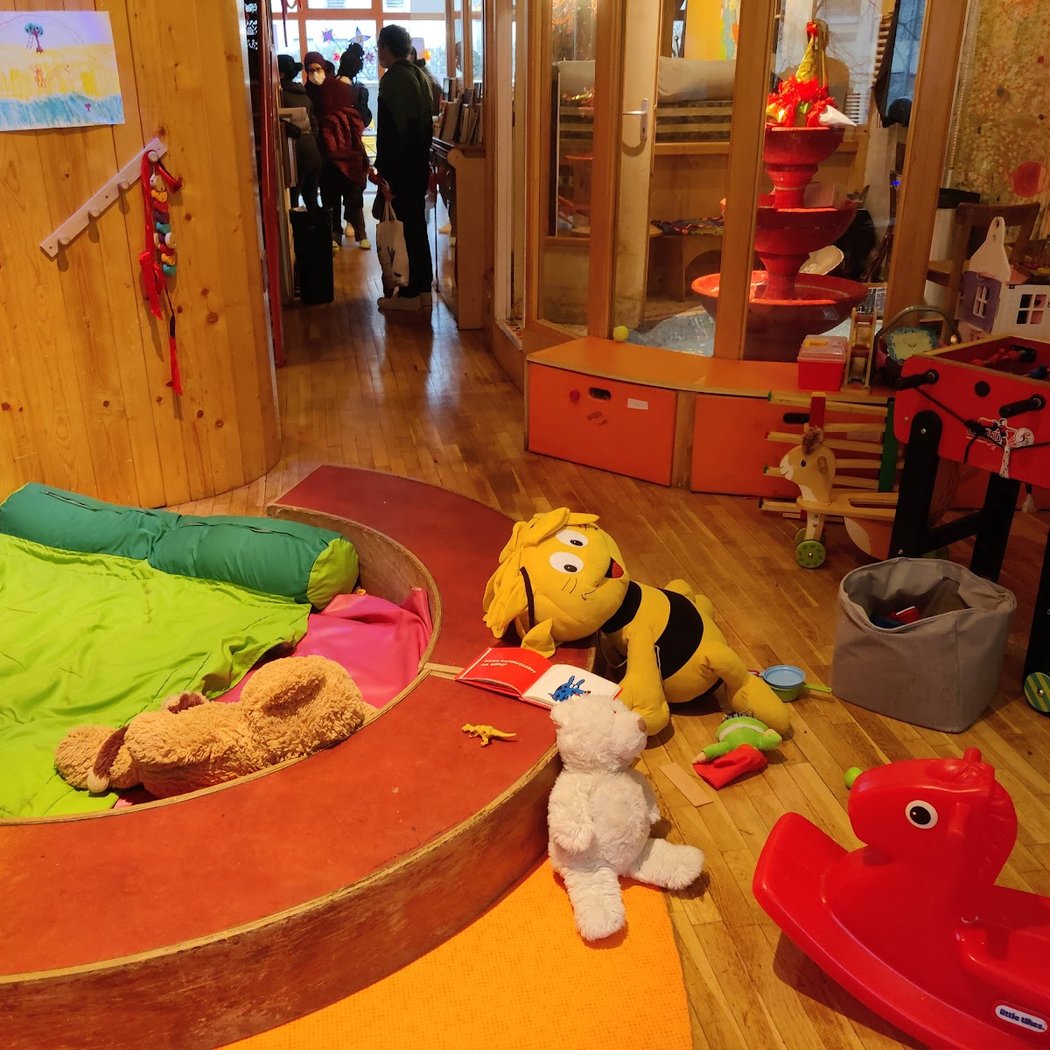 Fédération internationale des cafés des enfants 1