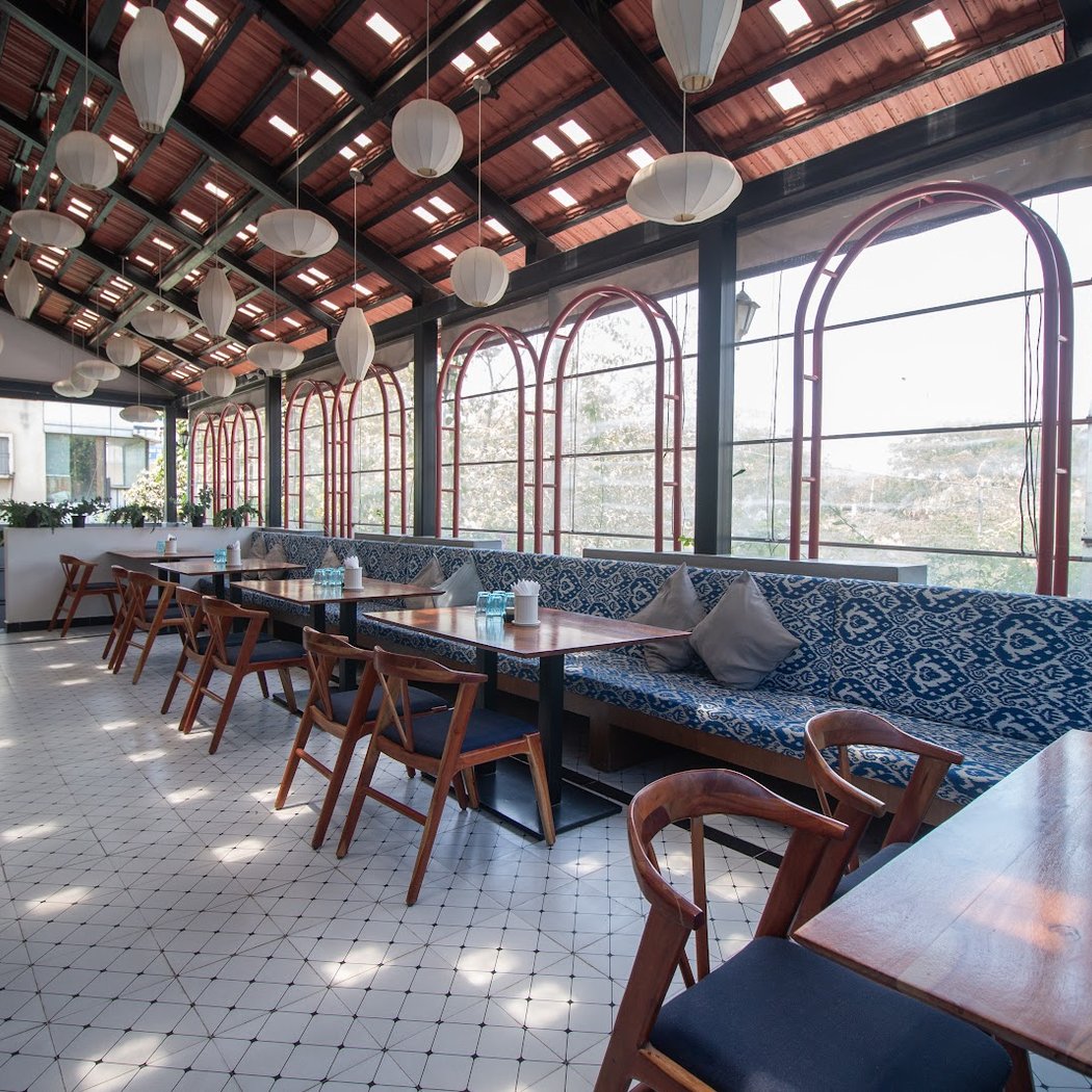 White Garden - Vegetarian Artisan Kitchen 2