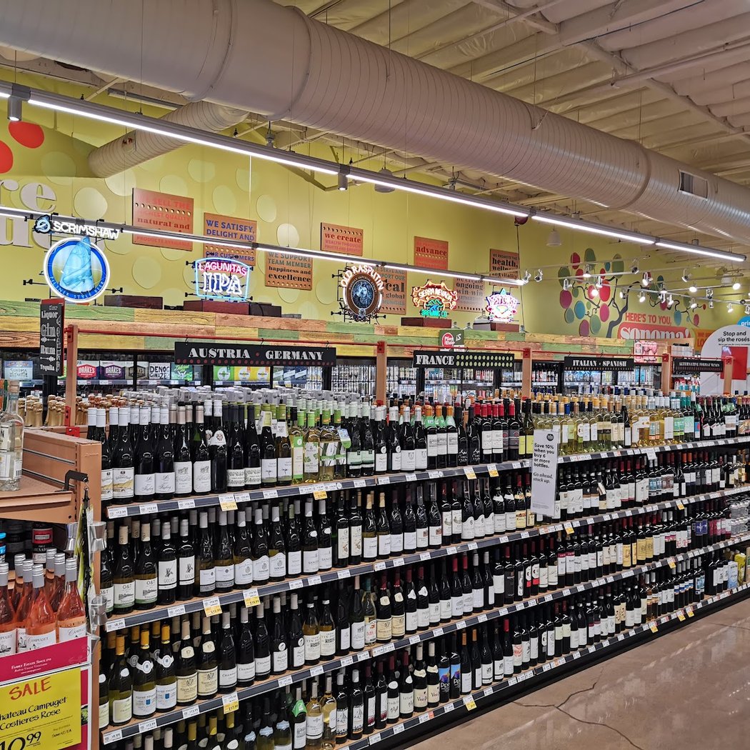 Shopping Center - Sonoma Marketplace 1