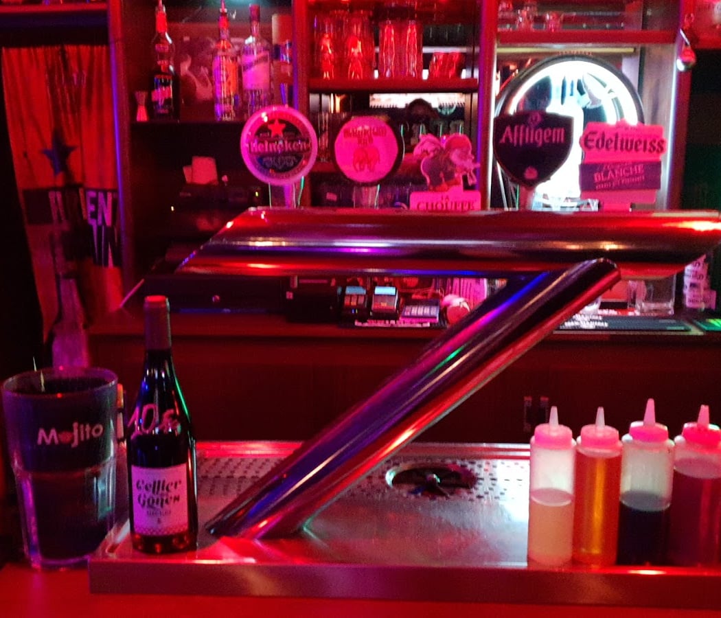 Le 7 Bar 3