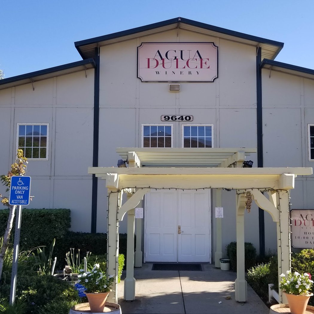 Agua Dulce Winery 3