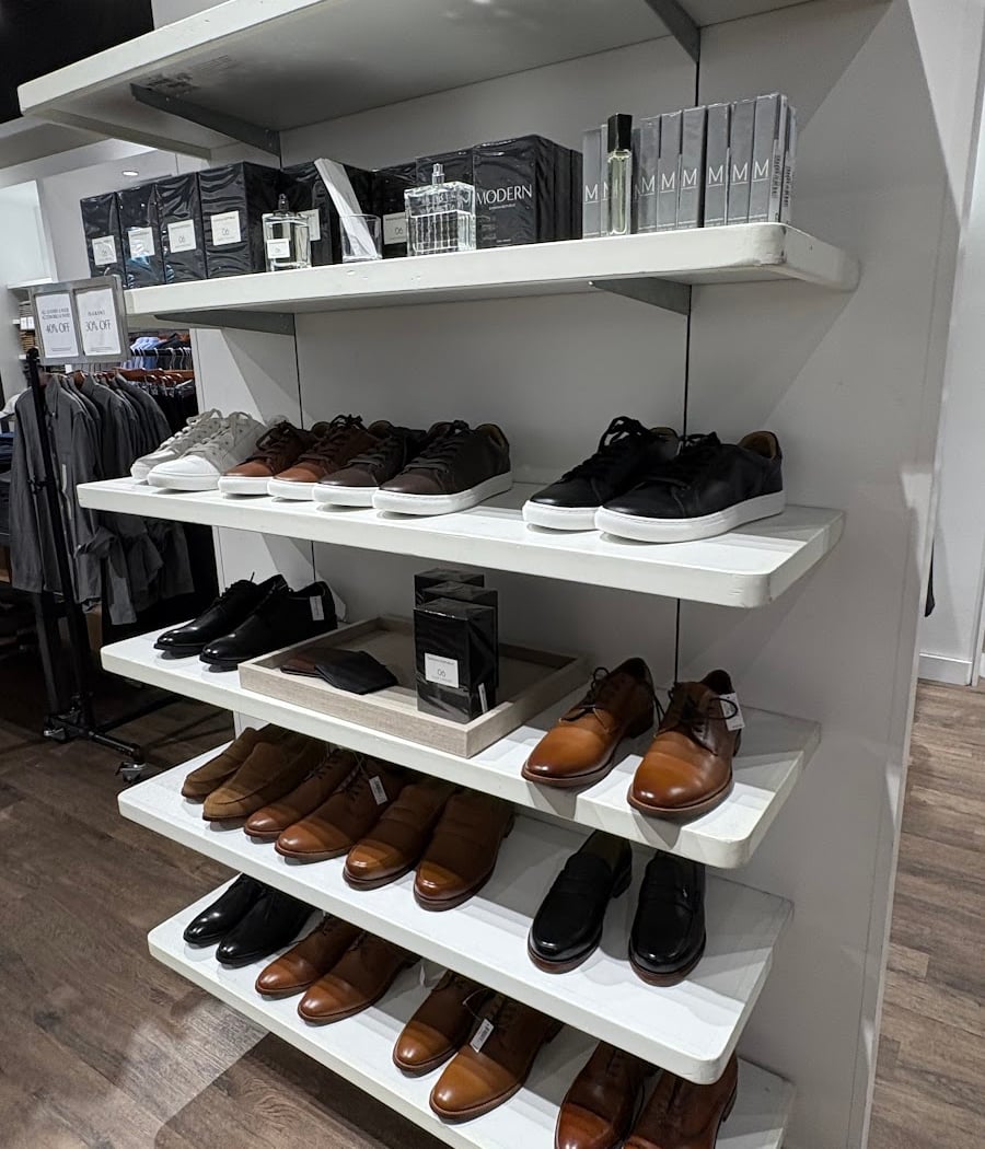 Banana Republic Factory Store 3