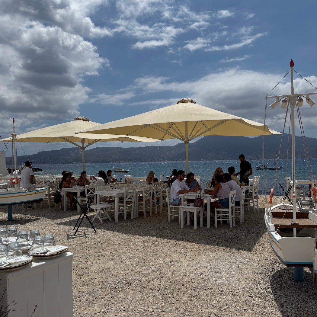 Astakas Cafe Restaurant 3