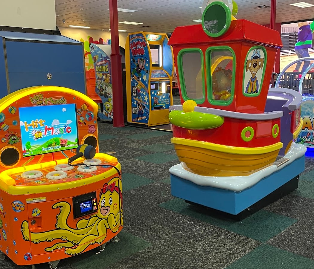 Chuck E. Cheese 3