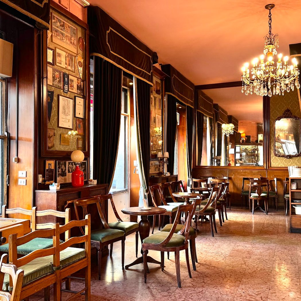 Bar Basso 2