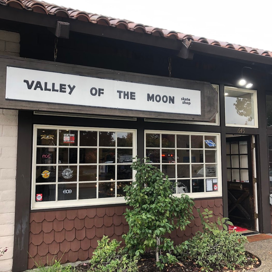 Valley of the Moon Skateshop 2