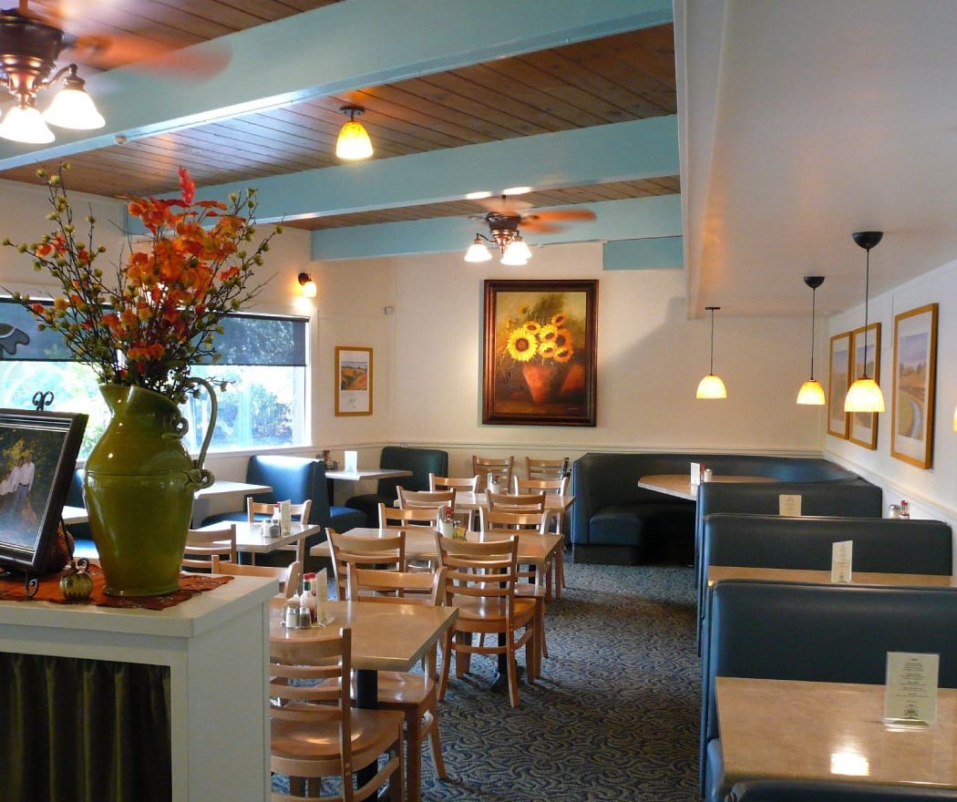 Jeffrey's Hillside Cafe 2