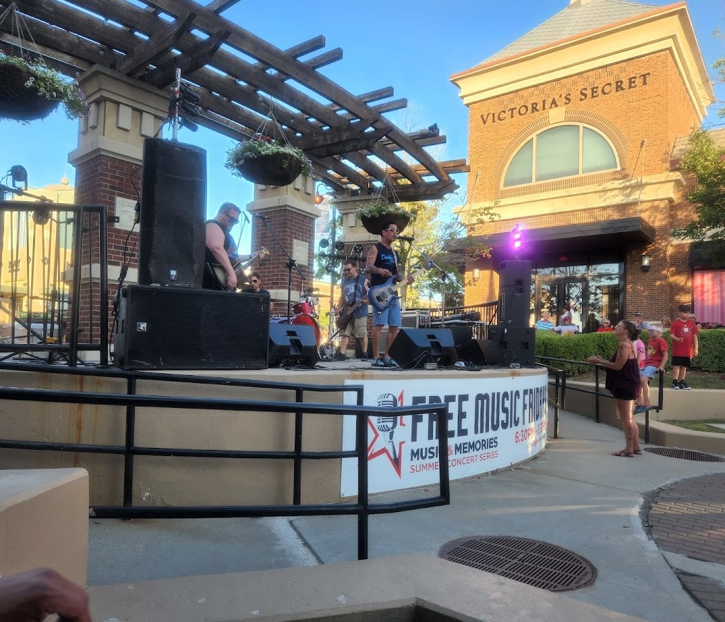 Shadow Lake Towne Center 2