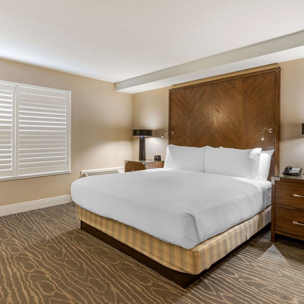 Best Western Plus Stevenson Manor 2