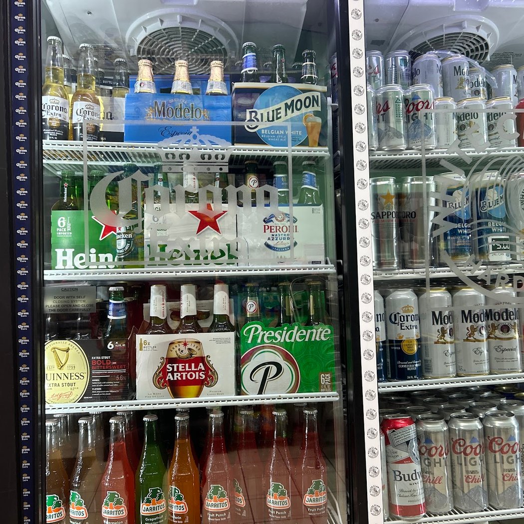 HELL'S KITCHENETTE GOURMET DELI 2