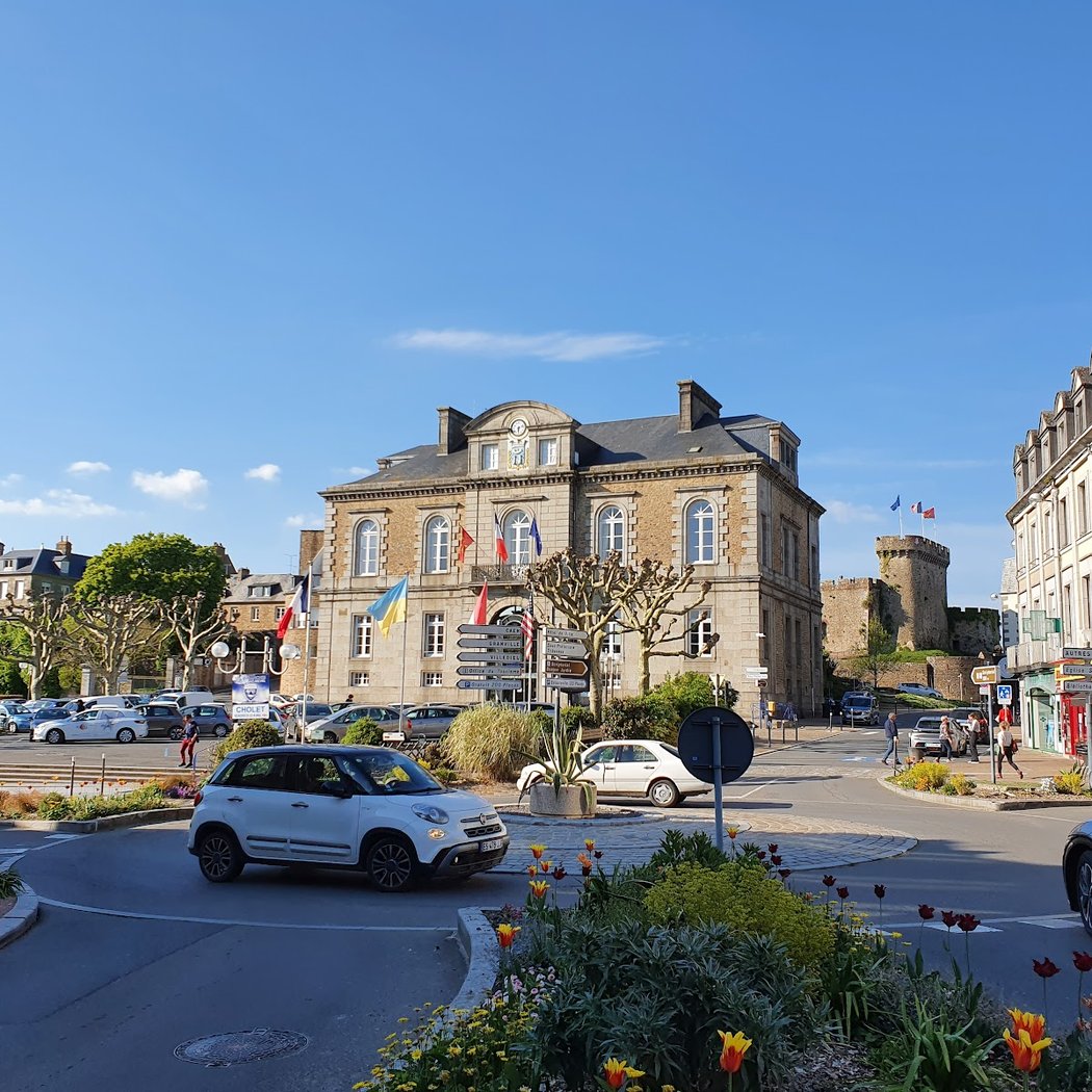 Hôtel de ville 2