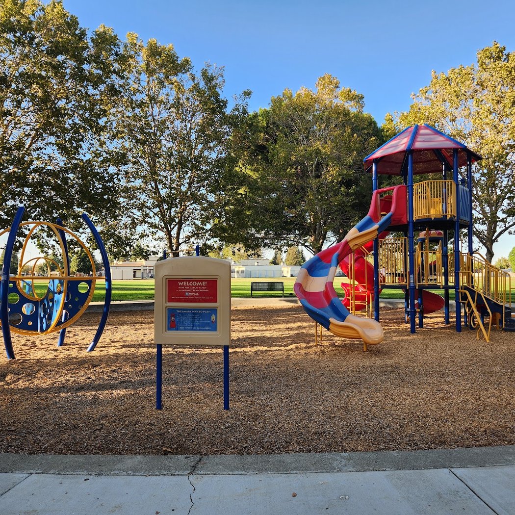 Cambridge Park 1