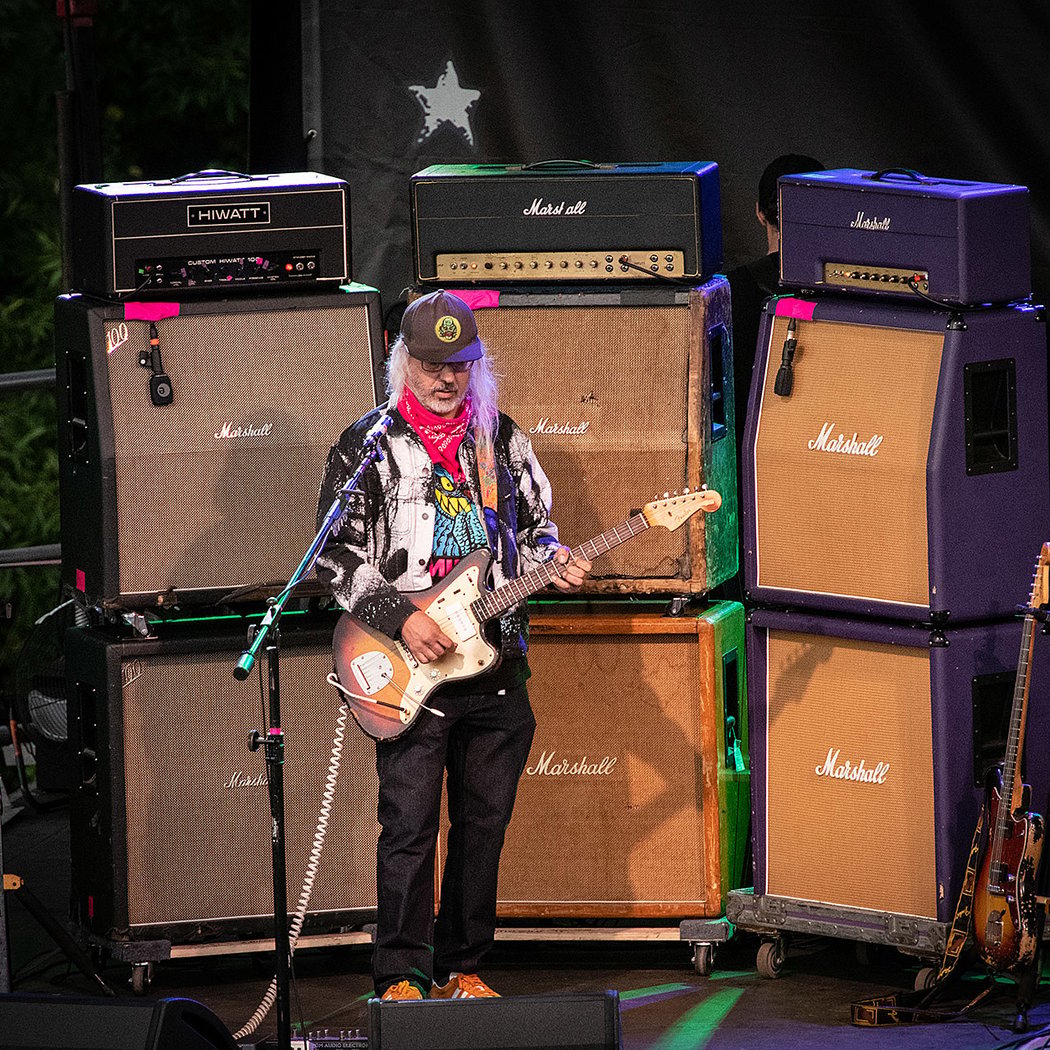 An Evening With Band of Horses and Dinosaur Jr. 3