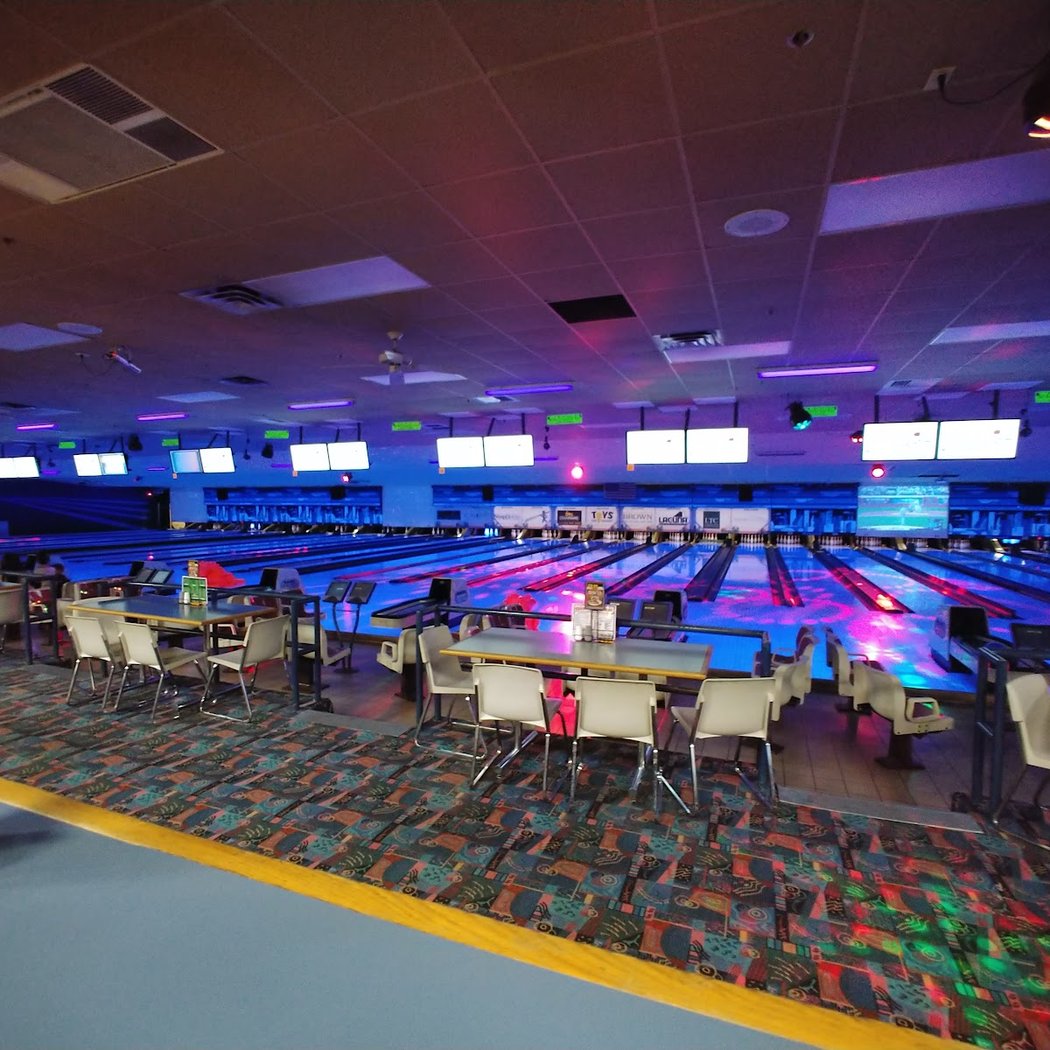 Finnigans Lanes 3