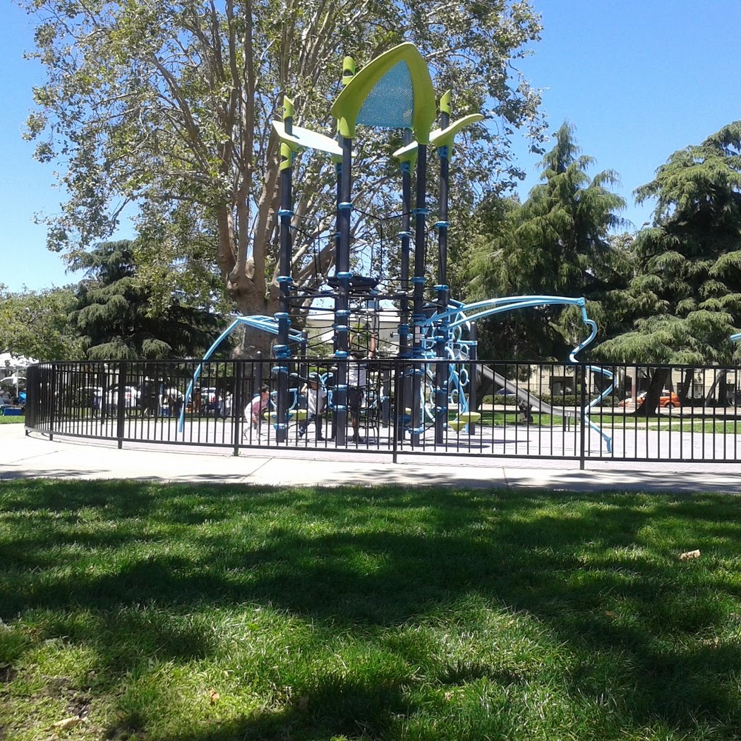 We LOVE Our Community: Pop-Up Play 2