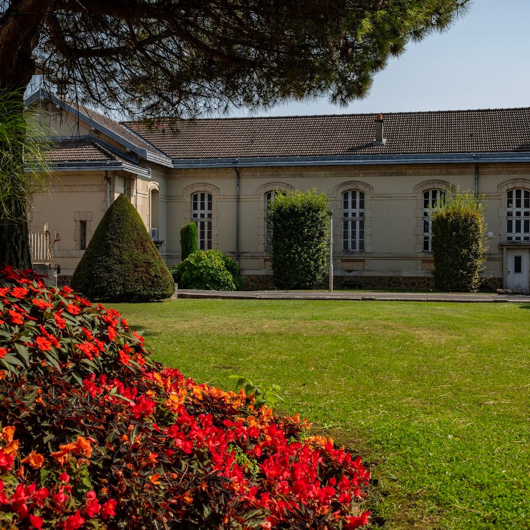 Hospital Group Paul Guiraud 3