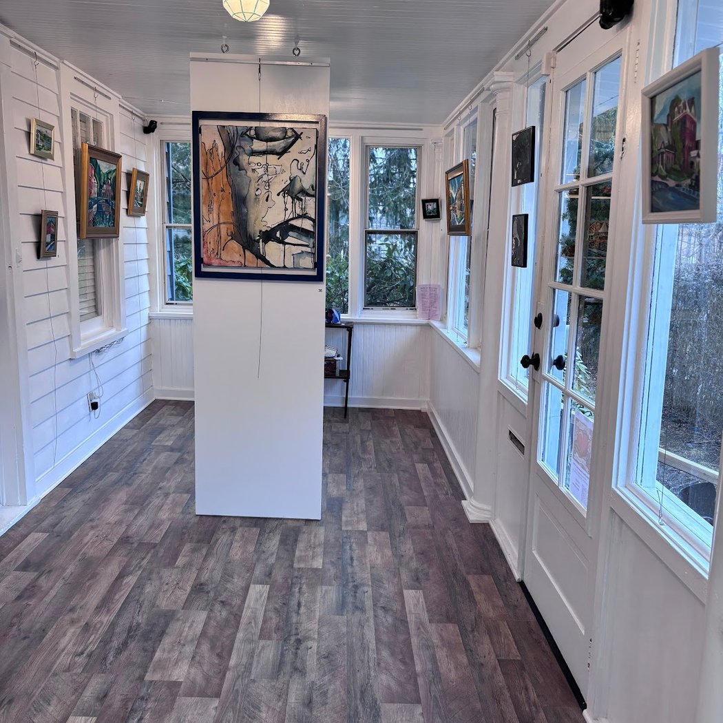 MADLOVE Front Porch Art Gallery 3
