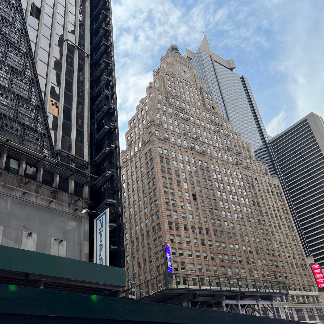 Paramount Building 4