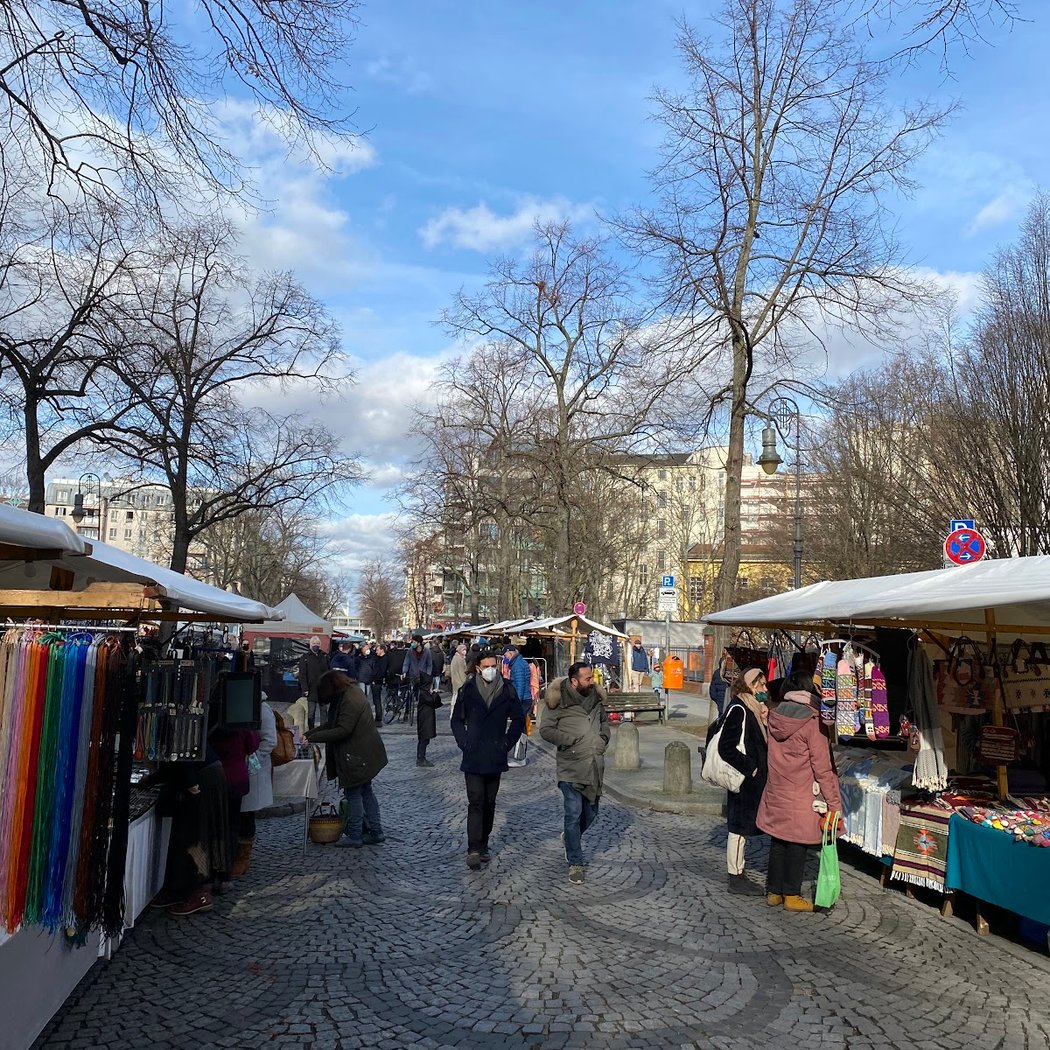 Langschläfer Flohmarkt Winterfeldtplatz 3