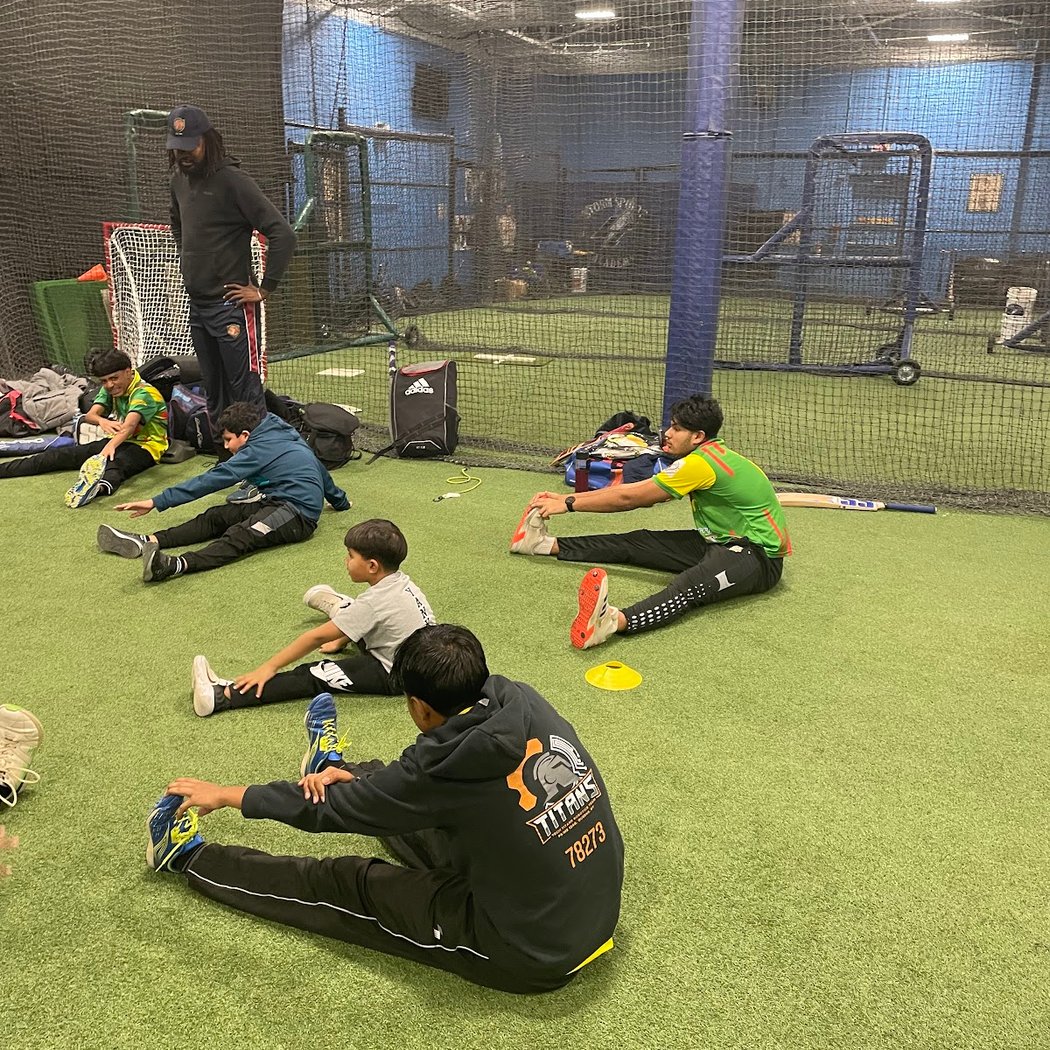 Queens Cages 2