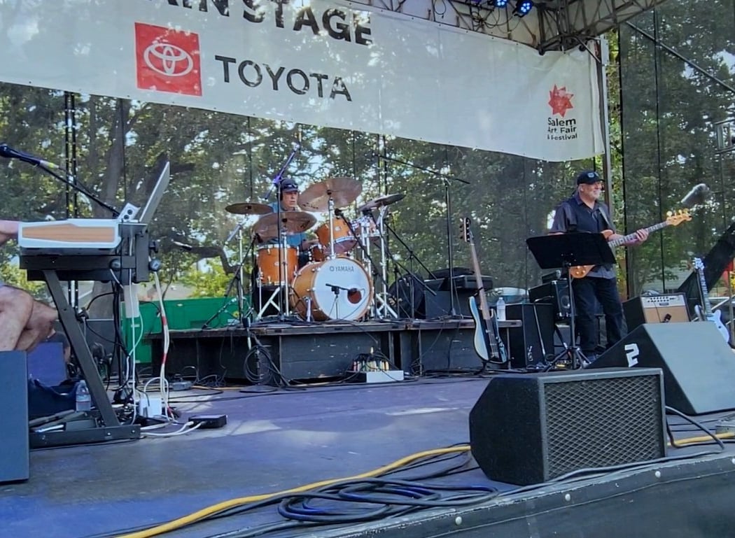 Music at the Mill: Dave's Killer Band 1
