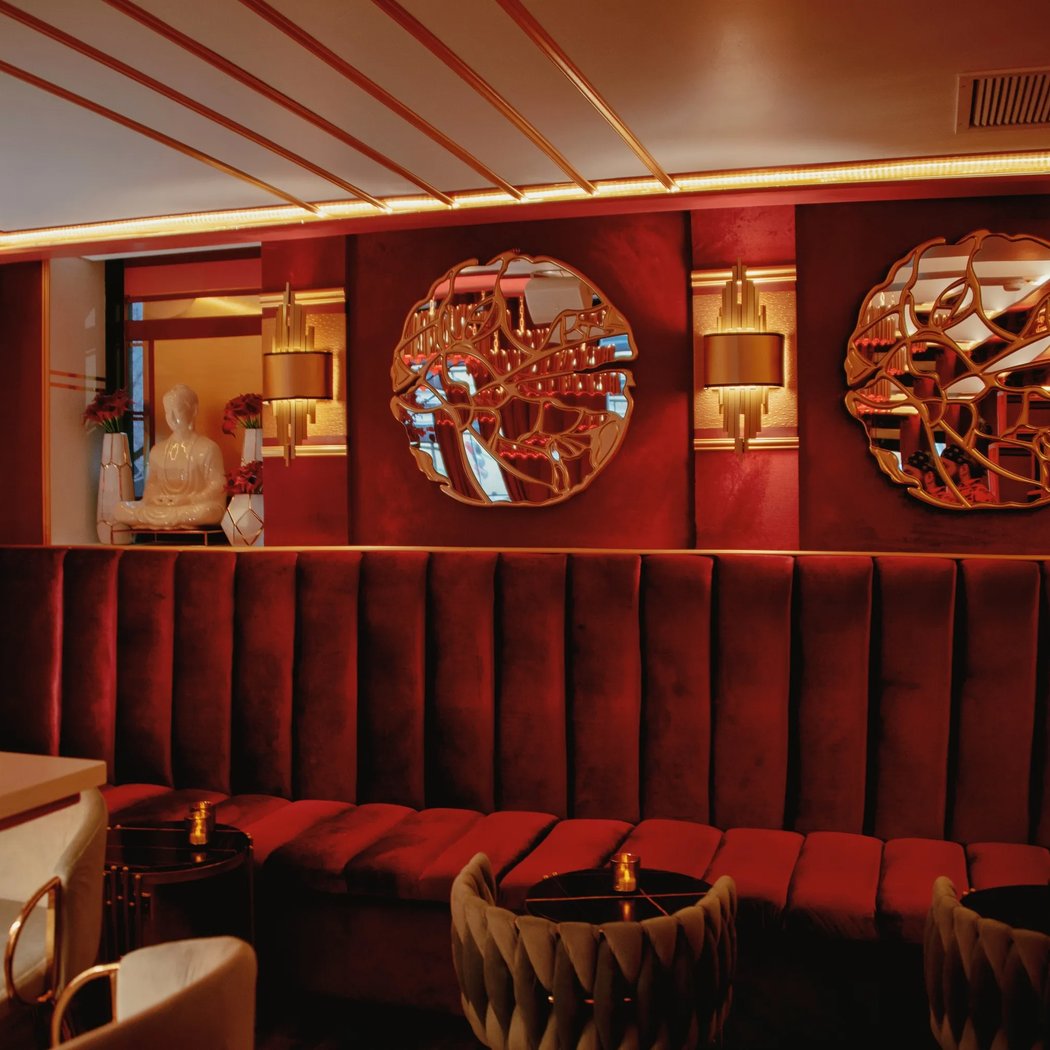 Scarlet Lounge 3