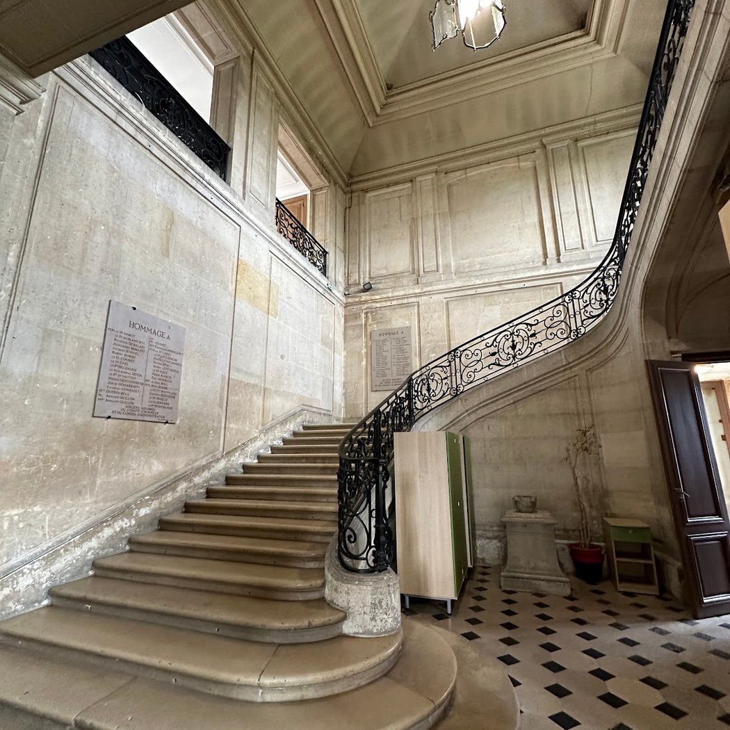 Visite du Château d'Arnouville 1
