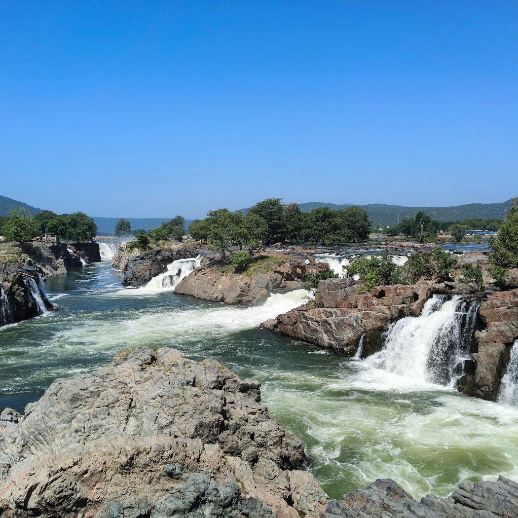 Hogenakkal Water Falls 2