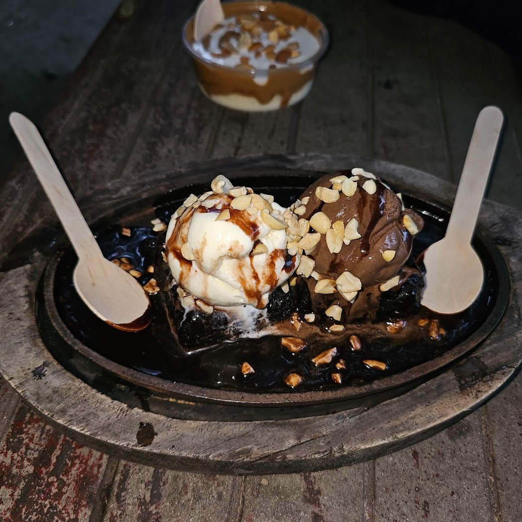 3 Mangos Ice Creams, Waffles & Shakes - Yelahanka 3