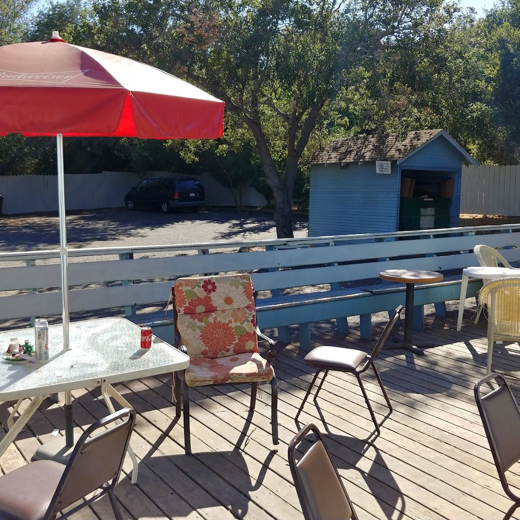 Rossi's Deli, Market and Bait 3