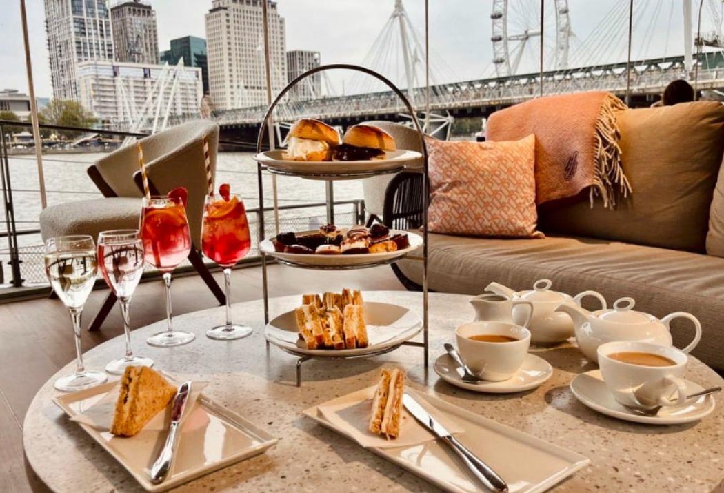 Afternoon Tea at Clipper Lounge