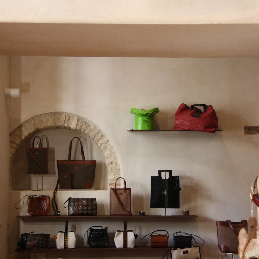 Dorantes Harness - Leather handbags in Seville 3