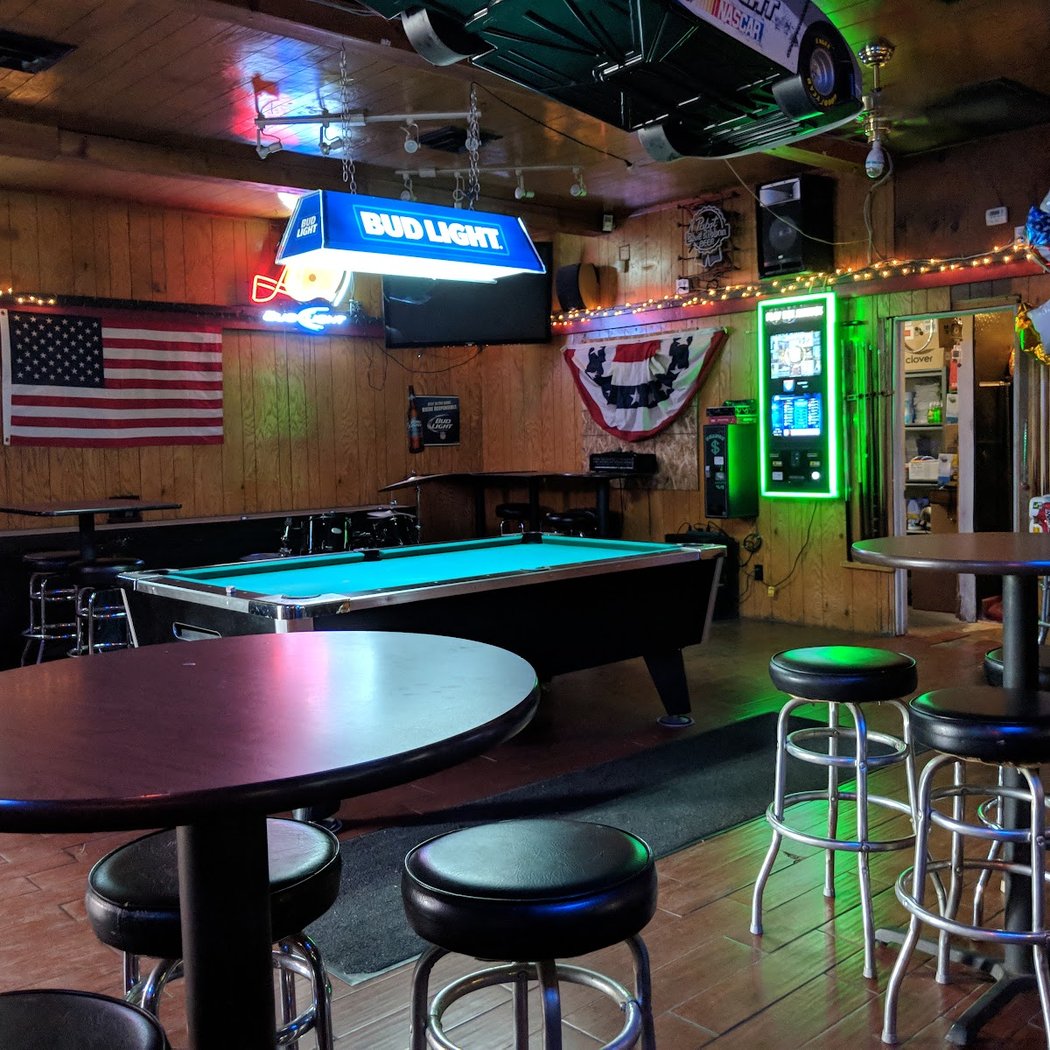 Skorz Sports Bar 2