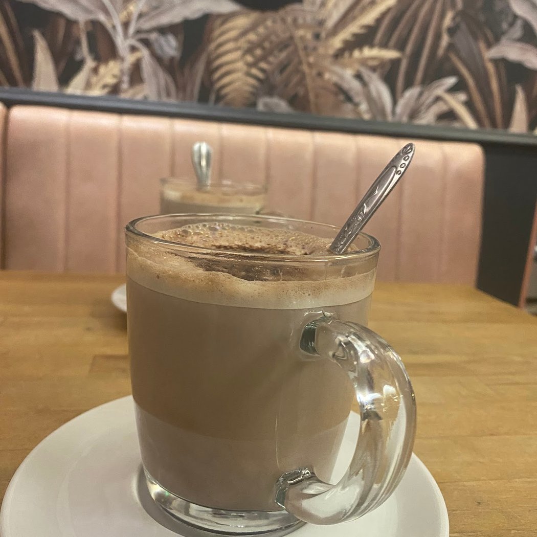 L’ambiance café brasserie 1