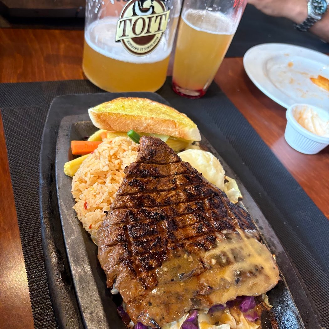 The Grill House - Steaks & Sizzlers 3