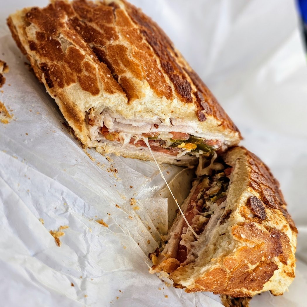 BONNEAU Market Deli 1