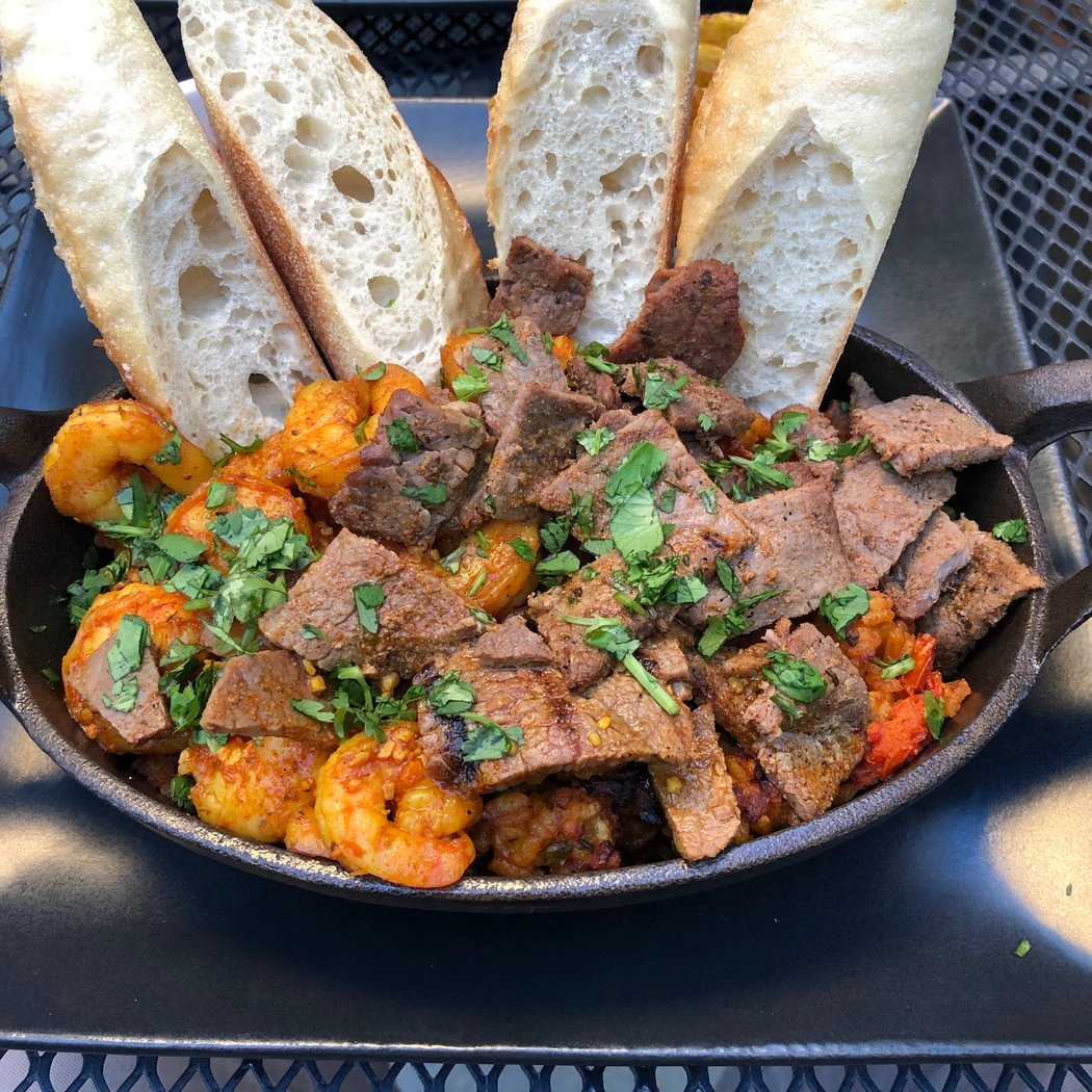 Pura Vida - Cocina Latina & Sangria Bar 1