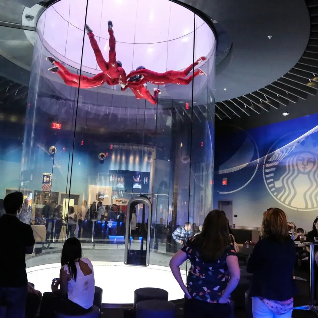 iFLY Indoor Skydiving Experience 3
