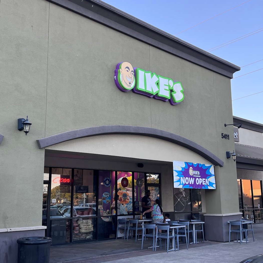 Ike's Love & Sandwiches 2