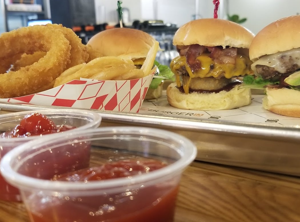M2 Burger 1