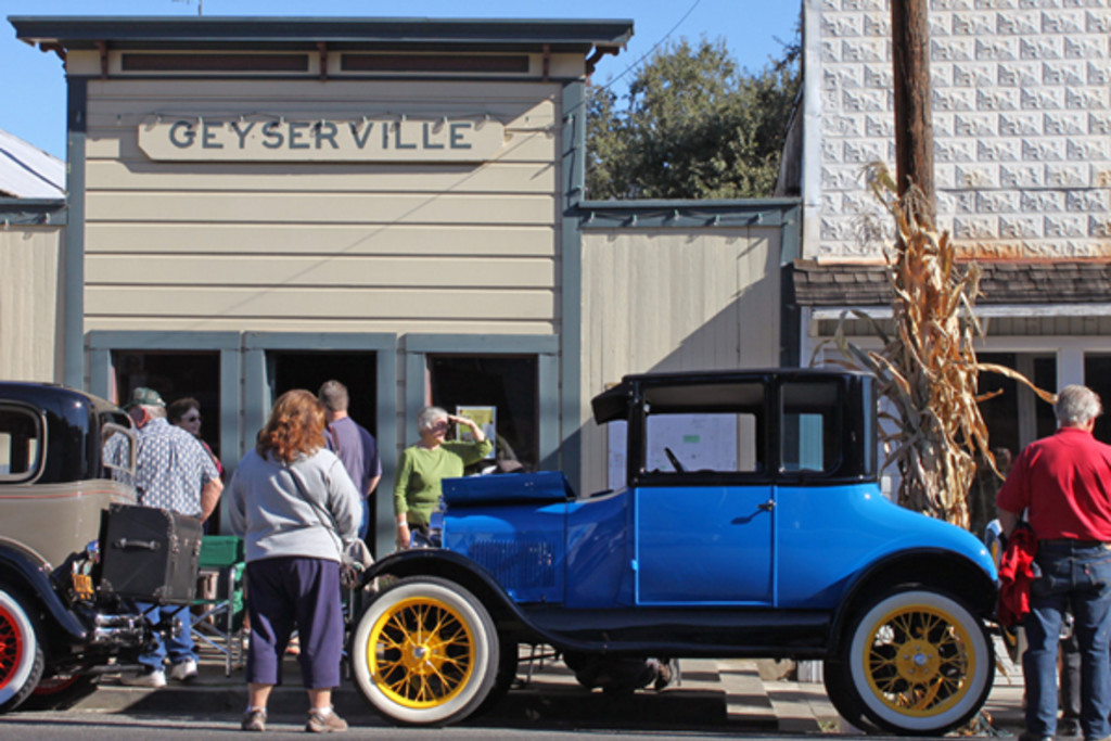 Geyserville Fall Colors Festival & Vintage Car Show