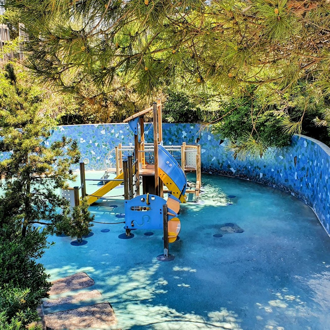 Terrain de Jeux du Jardin Atlantique 1