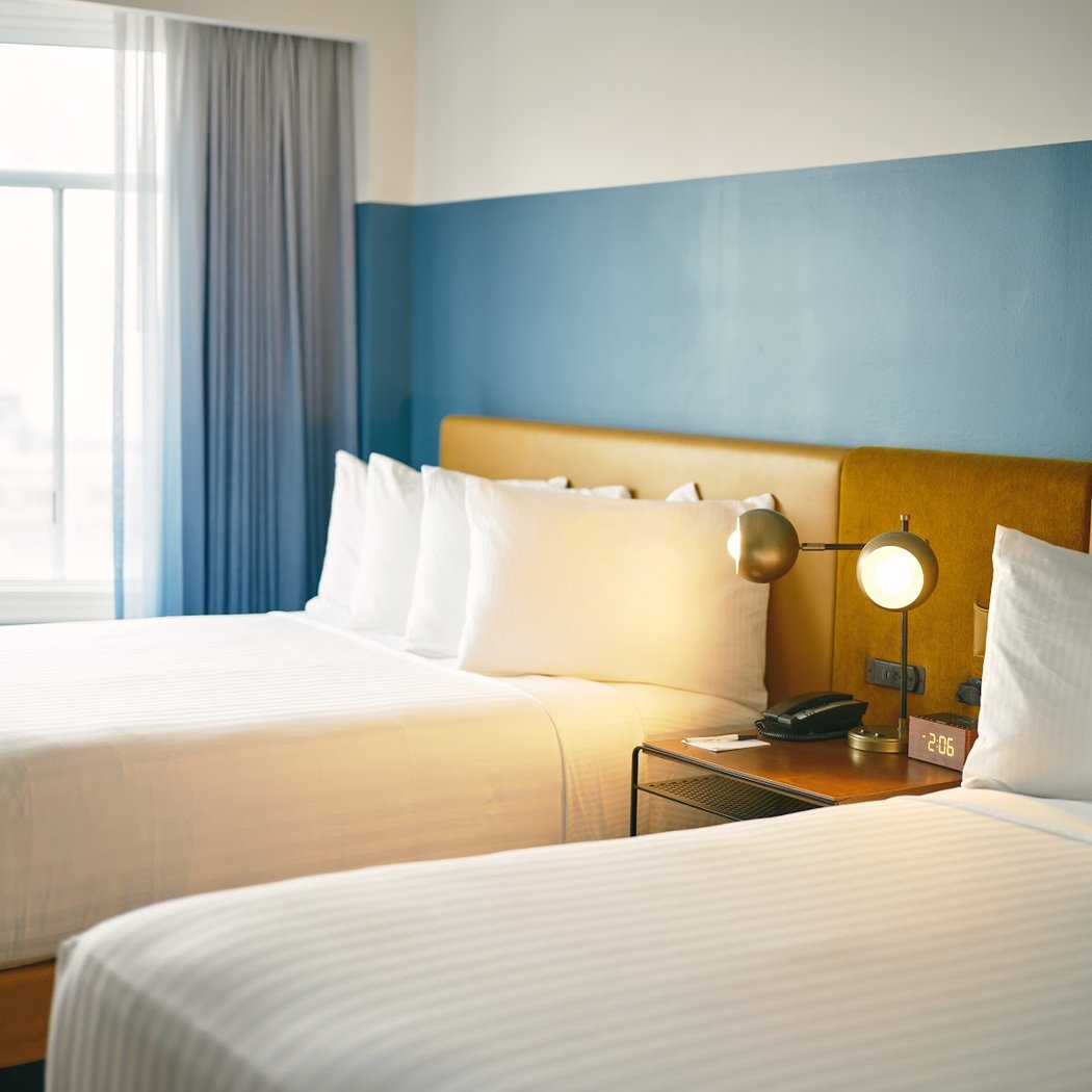Hotel Julian 2