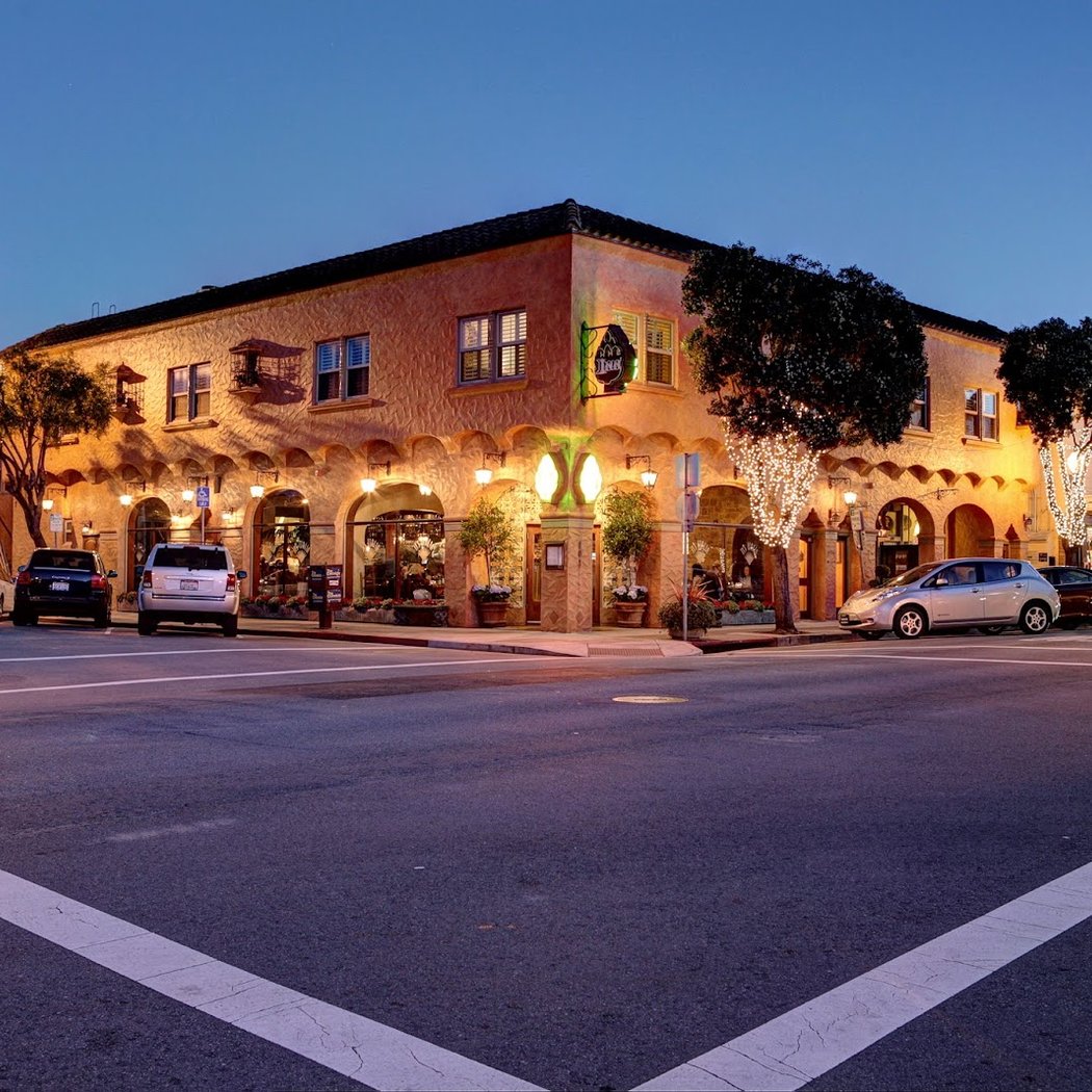 Half Moon Bay Inn 1