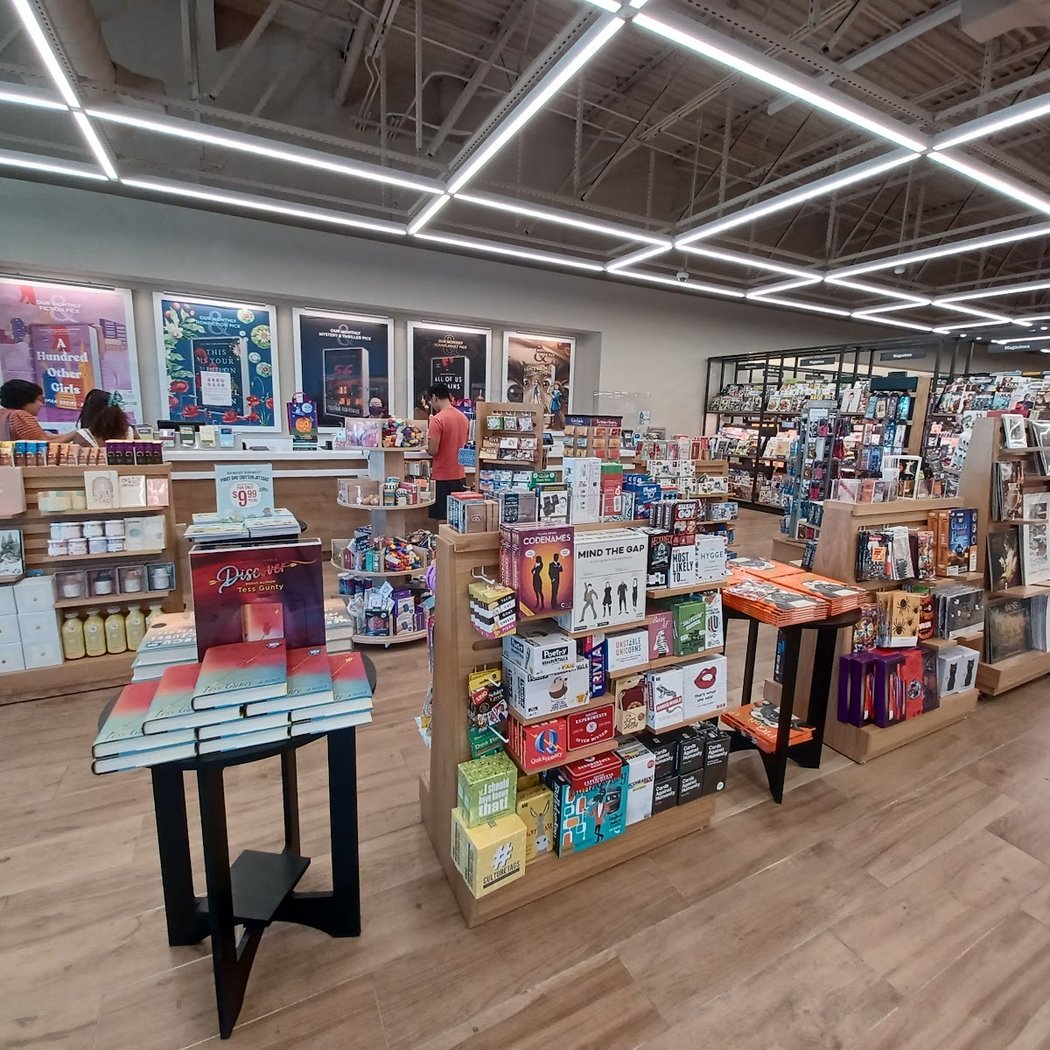 Barnes & Noble 3