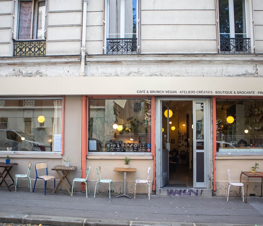 Café Studio 3
