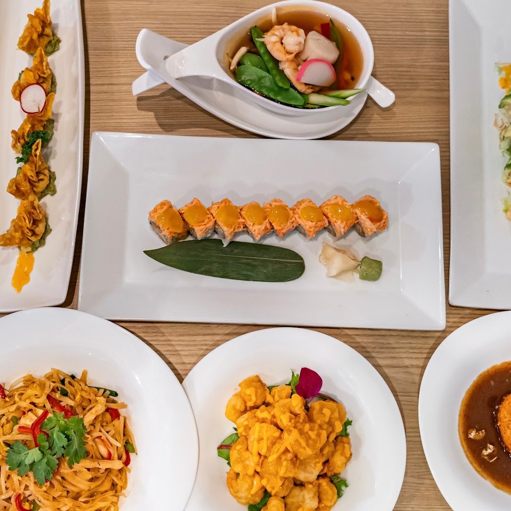 Blue Mountain (Sushi, Bar&Lounge) 1