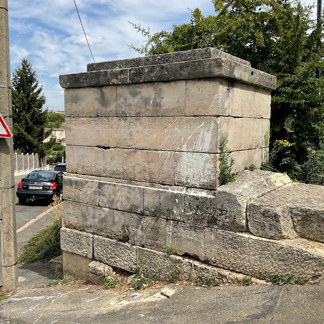 Regard n°11 de l'Aqueduc Médicis 1