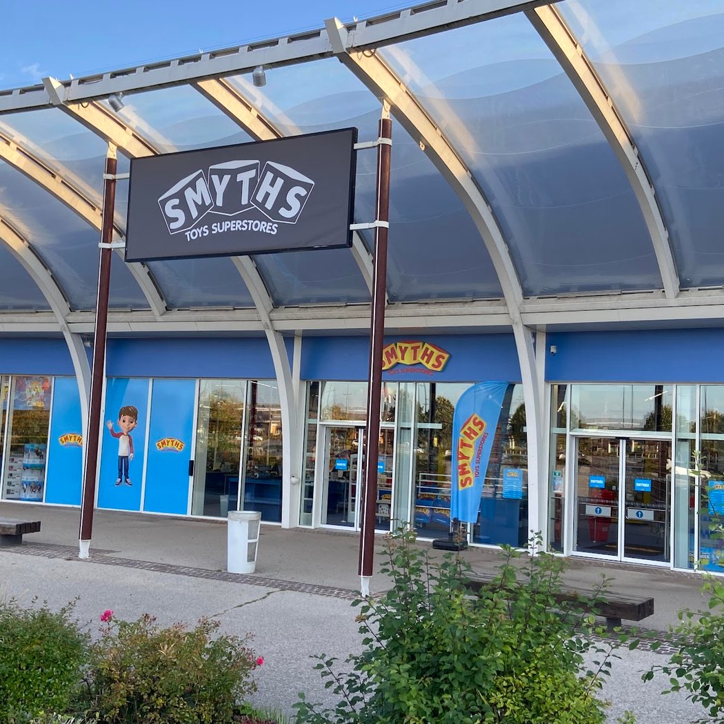 Smyths Toys Carré Sénart 2