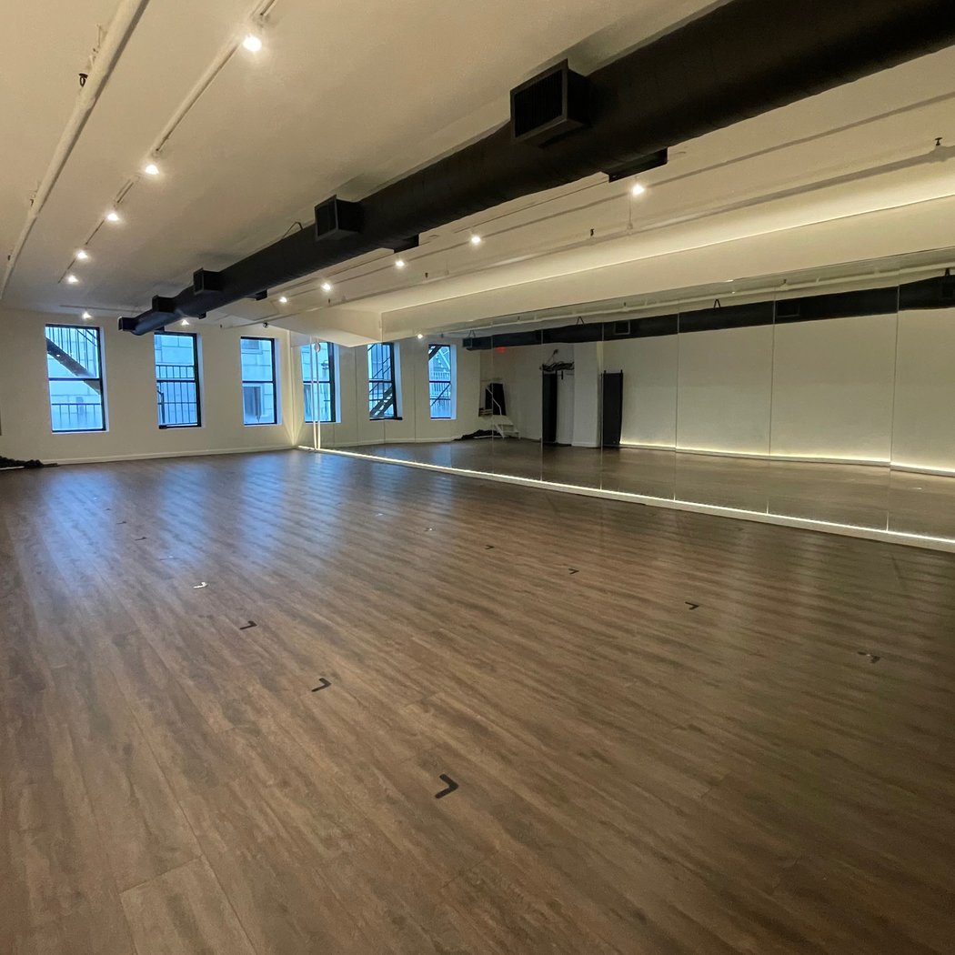 ID Hot Yoga - FIDI 2